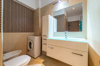 Prodej bytu 3+1 v osobním vlastnictví 80 m², Praha 2 - Nusle