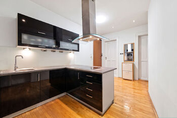 Prodej bytu 3+1 v osobním vlastnictví 80 m², Praha 2 - Nusle