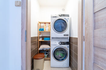 Technická místnost v patře - Prodej domu 172 m², Krakovany