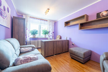 Dětský pokoj v přízemí - Prodej domu 172 m², Krakovany