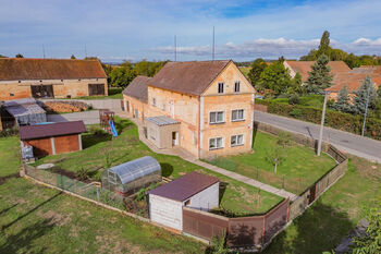 Prodej domu 220 m², Pernarec