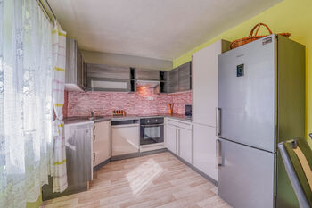 Prodej domu 220 m², Pernarec