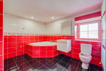 Prodej domu 220 m², Pernarec