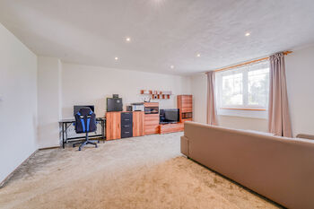 Prodej domu 220 m², Pernarec