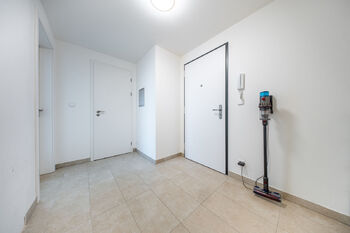 Prodej bytu 2+kk v osobním vlastnictví 56 m², Praha 9 - Vysočany
