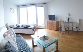Pronájem bytu 1+kk v osobním vlastnictví 33 m², Praha 9 - Libeň
