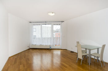 Pronájem bytu 1+kk v osobním vlastnictví 33 m², Praha 9 - Libeň