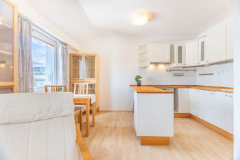 Kuchyňský kout - Prodej bytu 2+kk v osobním vlastnictví 43 m², Dobřichovice