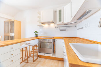 Kuchyňský kout - Prodej bytu 2+kk v osobním vlastnictví 43 m², Dobřichovice