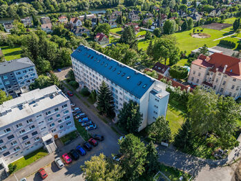 Pohled na dům - Prodej bytu 2+kk v osobním vlastnictví 43 m², Dobřichovice