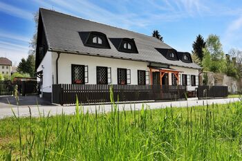 Prodej ubytovacího zařízení 392 m², Volary