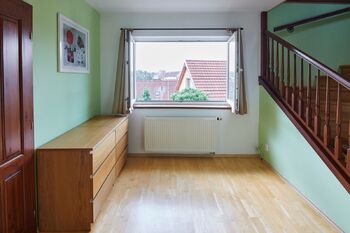 Pronájem domu 100 m², Hostivice