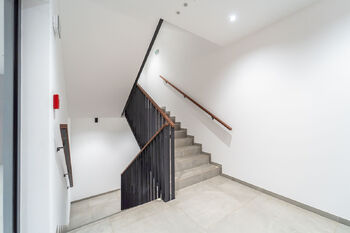 Pronájem bytu 2+kk v osobním vlastnictví 54 m², Praha 5 - Radlice