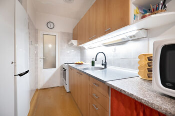 Prodej bytu 3+1 v osobním vlastnictví 74 m², Praha 6 - Řepy