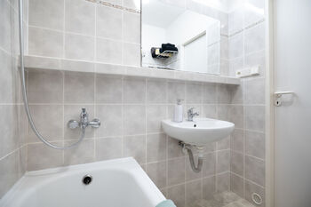 Prodej bytu 3+1 v osobním vlastnictví 74 m², Praha 6 - Řepy