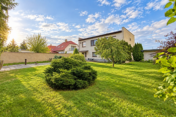 Prodej domu 250 m², Kochánky