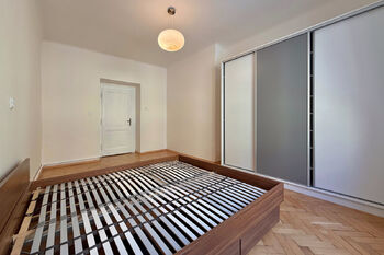 Pronájem bytu 2+kk v osobním vlastnictví 42 m², Praha 9 - Libeň