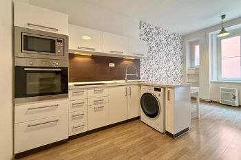 Pronájem bytu 2+kk v osobním vlastnictví 42 m², Praha 9 - Libeň