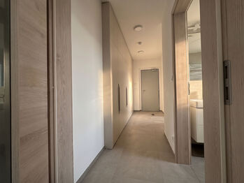 Pronájem bytu 2+kk v osobním vlastnictví 46 m², Praha 9 - Libeň