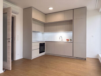 Pronájem bytu 2+kk v osobním vlastnictví 53 m², Praha 9 - Libeň