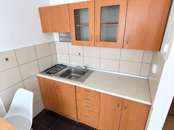 Prodej bytu 1+kk v osobním vlastnictví 28 m², Praha 4 - Michle