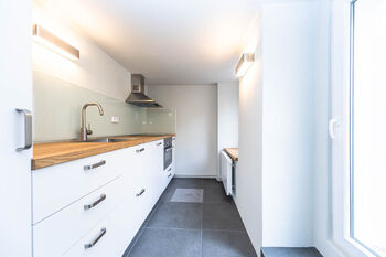 Pronájem kancelářských prostor 53 m², Praha 5 - Smíchov