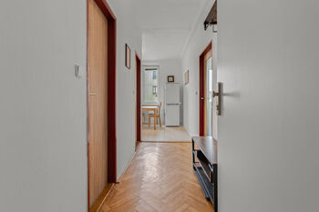 Prodej bytu 1+1 v osobním vlastnictví 45 m², Praha 10 - Strašnice