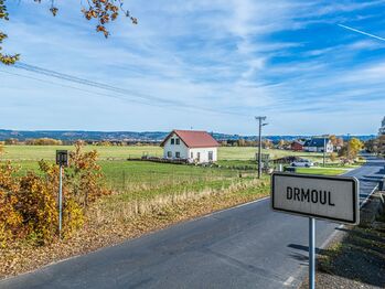 Prodej pozemku 1360 m², Drmoul