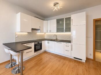 Pronájem bytu 2+kk v osobním vlastnictví 63 m², Praha 9 - Letňany