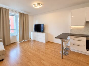 Pronájem bytu 2+kk v osobním vlastnictví 63 m², Praha 9 - Letňany