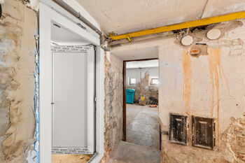 vstupy do nebytového prostoru - Prodej bytu 2+1 v osobním vlastnictví 54 m², České Budějovice