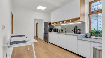 Prodej kancelářských prostor 410 m², Třebíč