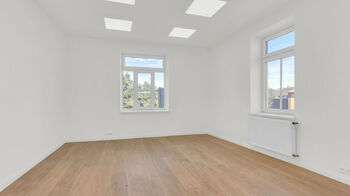 Prodej kancelářských prostor 410 m², Třebíč