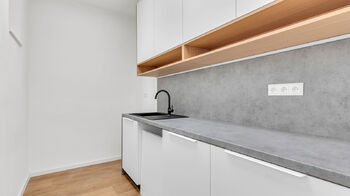 Prodej kancelářských prostor 410 m², Třebíč
