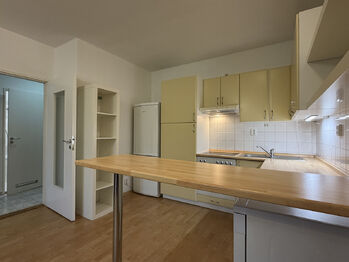 Pronájem bytu 2+kk v družstevním vlastnictví 43 m², Beroun