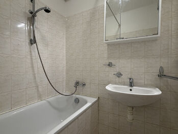 Pronájem bytu 2+kk v družstevním vlastnictví 43 m², Beroun