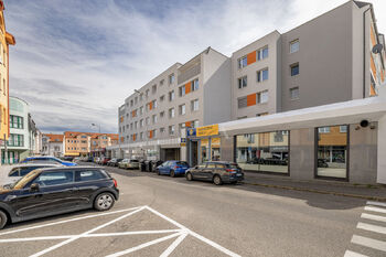 Prodej obchodních prostor, Kladno