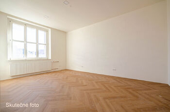 Pronájem kancelářských prostor 127 m², Louny