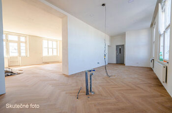 Pronájem kancelářských prostor 127 m², Louny