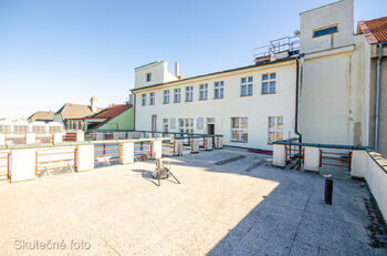 Pronájem kancelářských prostor 127 m², Louny
