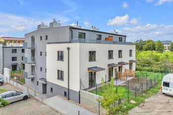 Pronájem bytu 1+kk v osobním vlastnictví 24 m², Milovice