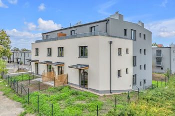 Pronájem bytu 1+kk v osobním vlastnictví 24 m², Milovice