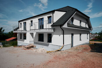 Prodej bytu 3+kk v osobním vlastnictví 85 m², Praha 5 - Zbraslav