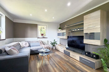 Obývací pokoj - Prodej domu 197 m², Nejdek