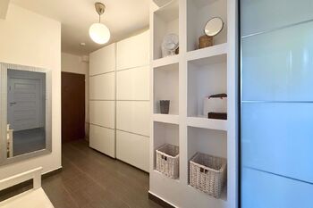 Prodej bytu 1+1 v osobním vlastnictví 53 m², Praha 6 - Ruzyně