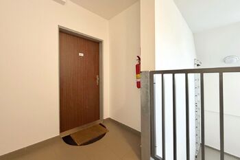 Prodej bytu 1+1 v osobním vlastnictví 53 m², Praha 6 - Ruzyně