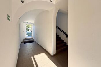 Prodej bytu 1+1 v osobním vlastnictví 53 m², Praha 6 - Ruzyně