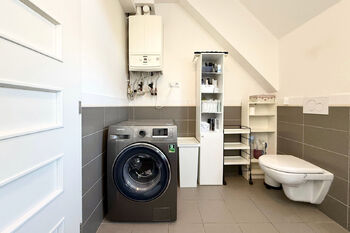 Prodej bytu 1+1 v osobním vlastnictví 53 m², Praha 6 - Ruzyně
