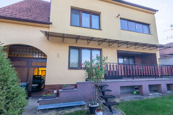 Prodej domu 225 m², Tvrdonice