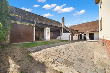 Prodej zemědělského objektu 260 m², Drahonín